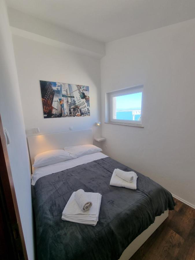 Apartment Miric Crikvenica Bagian luar foto