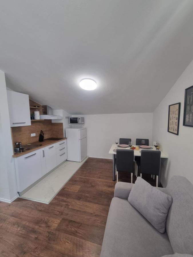 Apartment Miric Crikvenica Bagian luar foto
