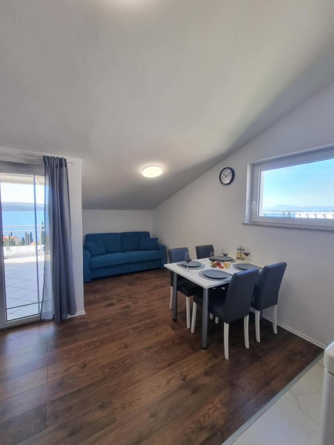 Apartment Miric Crikvenica Bagian luar foto