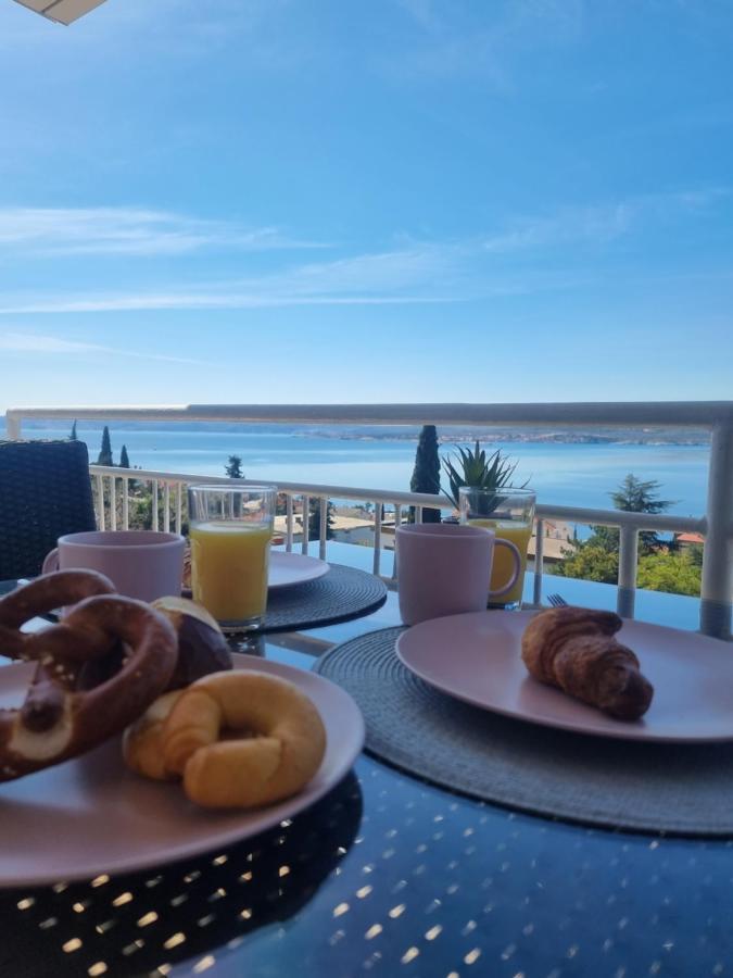 Apartment Miric Crikvenica Bagian luar foto
