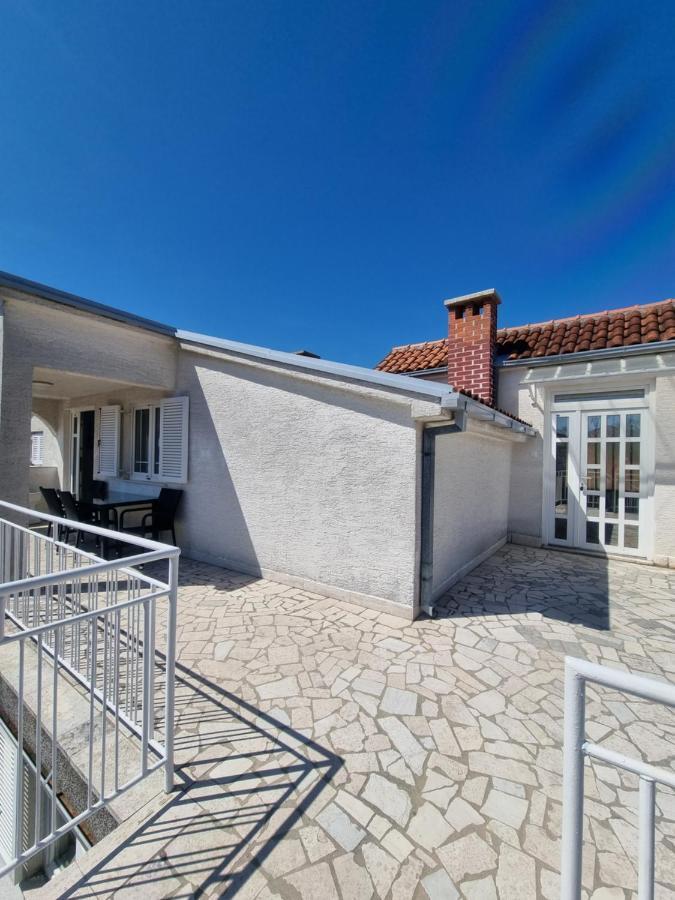 Apartment Miric Crikvenica Bagian luar foto