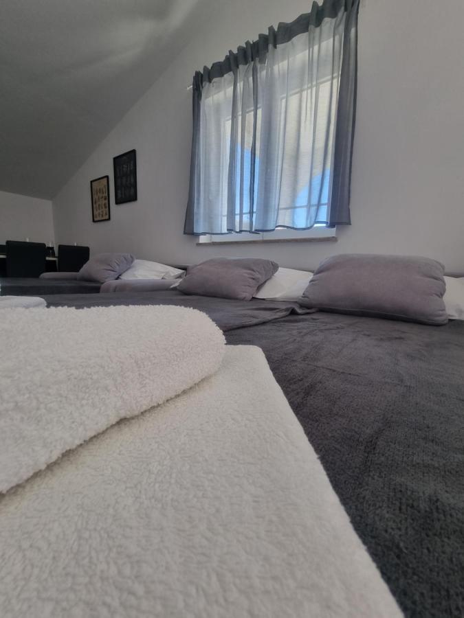 Apartment Miric Crikvenica Bagian luar foto